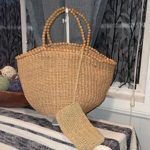 Natural Woven Tote Bag with Wooden Bead Handles